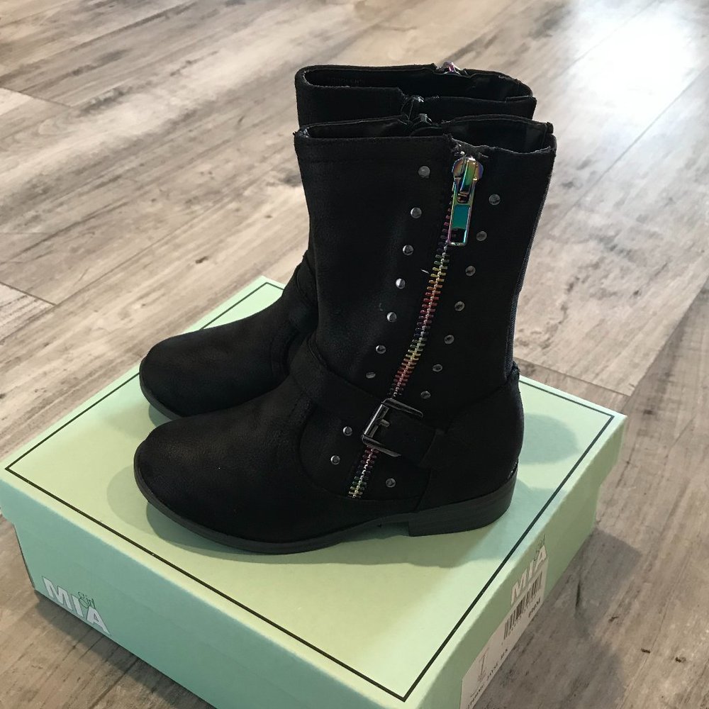 Girls MIA Jayse Boots in Black Size 9 with Zipper Detail